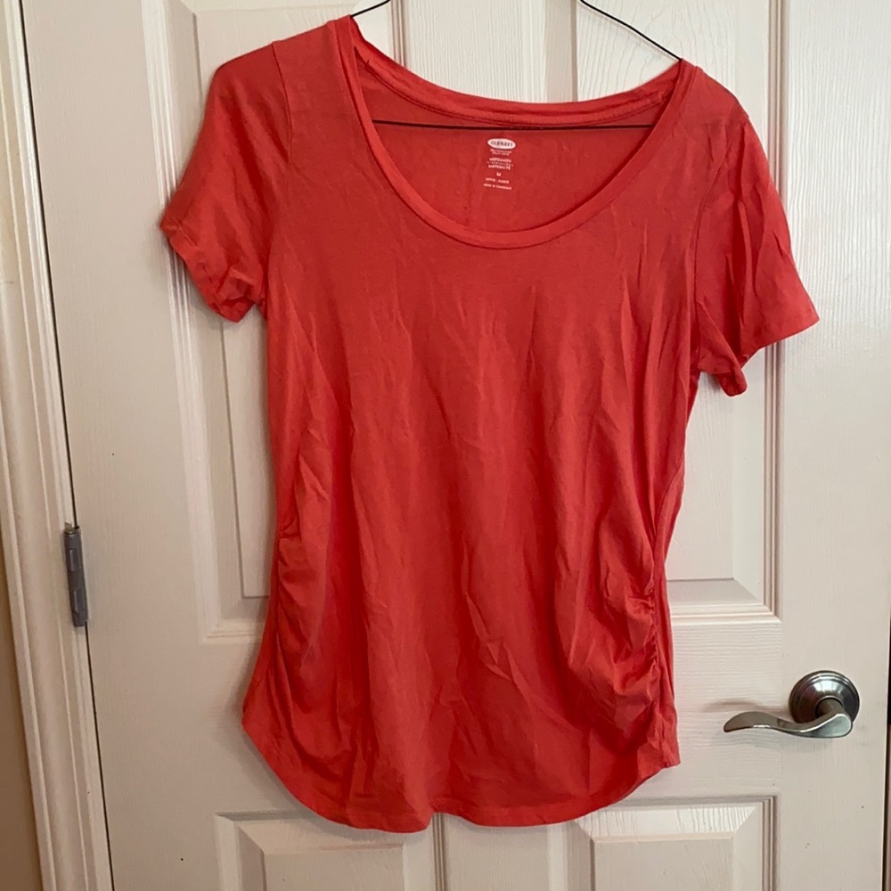 Old Navy Maternity salmon short sleeved shirt size medium